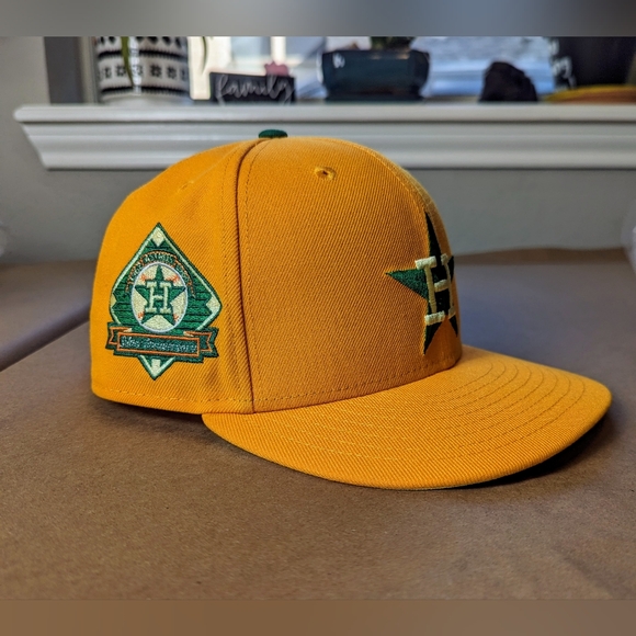 Astros Hat (Size 7 1/2) - Picture 2 of 5